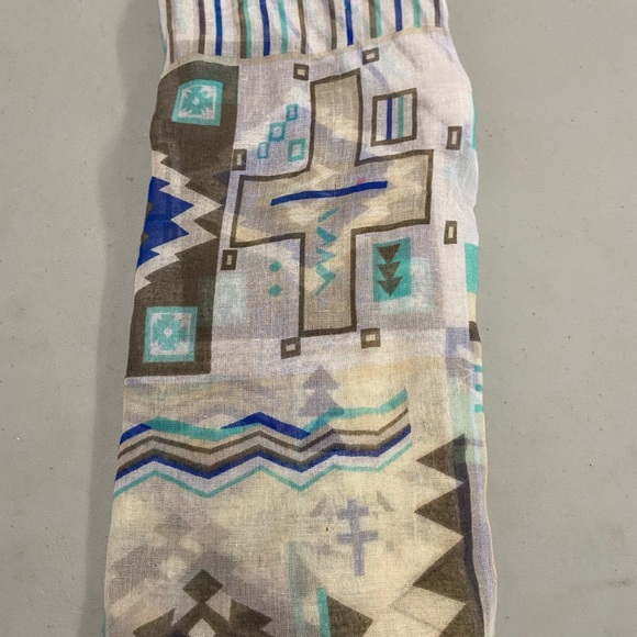 3 Sheer Scarves - Picture 5 of 7